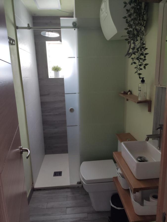 Luminoso Y Acogedor Apartamento Junto A La Macarena De Sevilla Bagian luar foto
